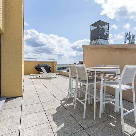 Zonnehaven With Seaview By Interhome Appartement Blankenberge