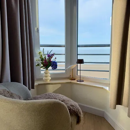 公寓 Zonnehaven With Seaview By Interhome 布兰肯贝赫